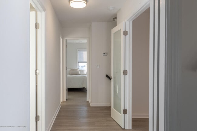 Building Photo - 502 Sunset Blvd