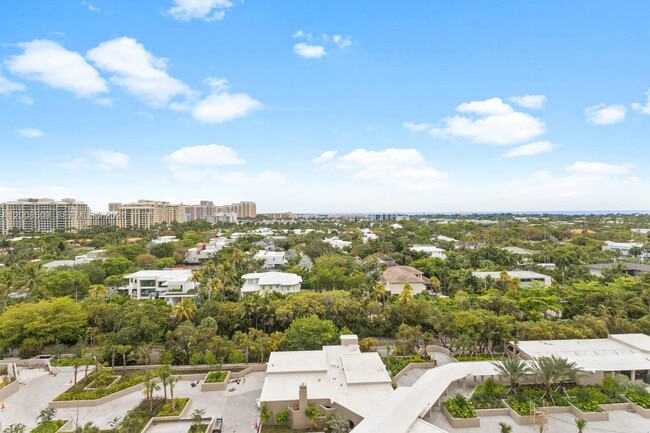 Building Photo - 151 Crandon Blvd