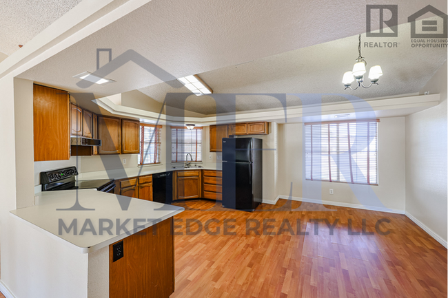Building Photo - 3Bed/2 Bath House at 59th Ave/Union Hills!...