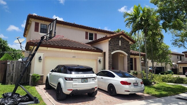 Building Photo - 15153 SW 117th Terrace