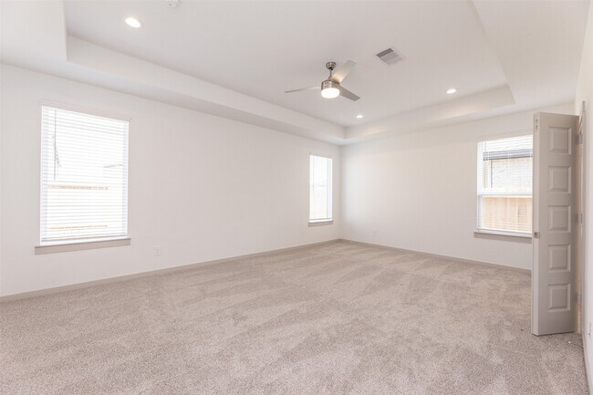 Building Photo - 29502 Red Rocks Pk Dr