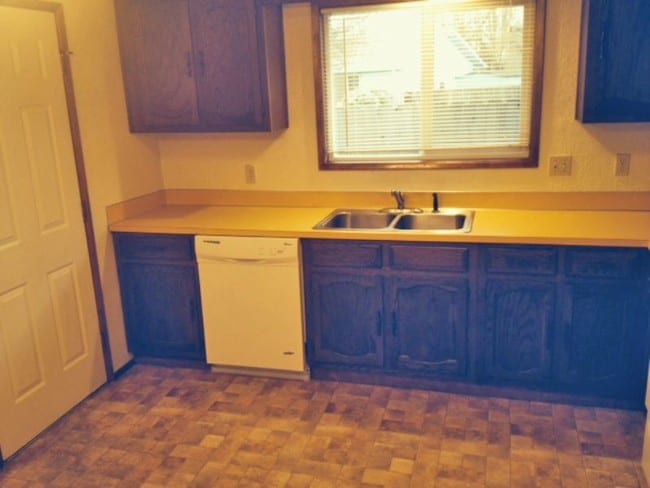 Building Photo - East Springfield 2 bedroom one-level duplex