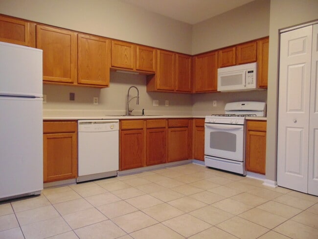 Building Photo - 22226 W Norwich Ln