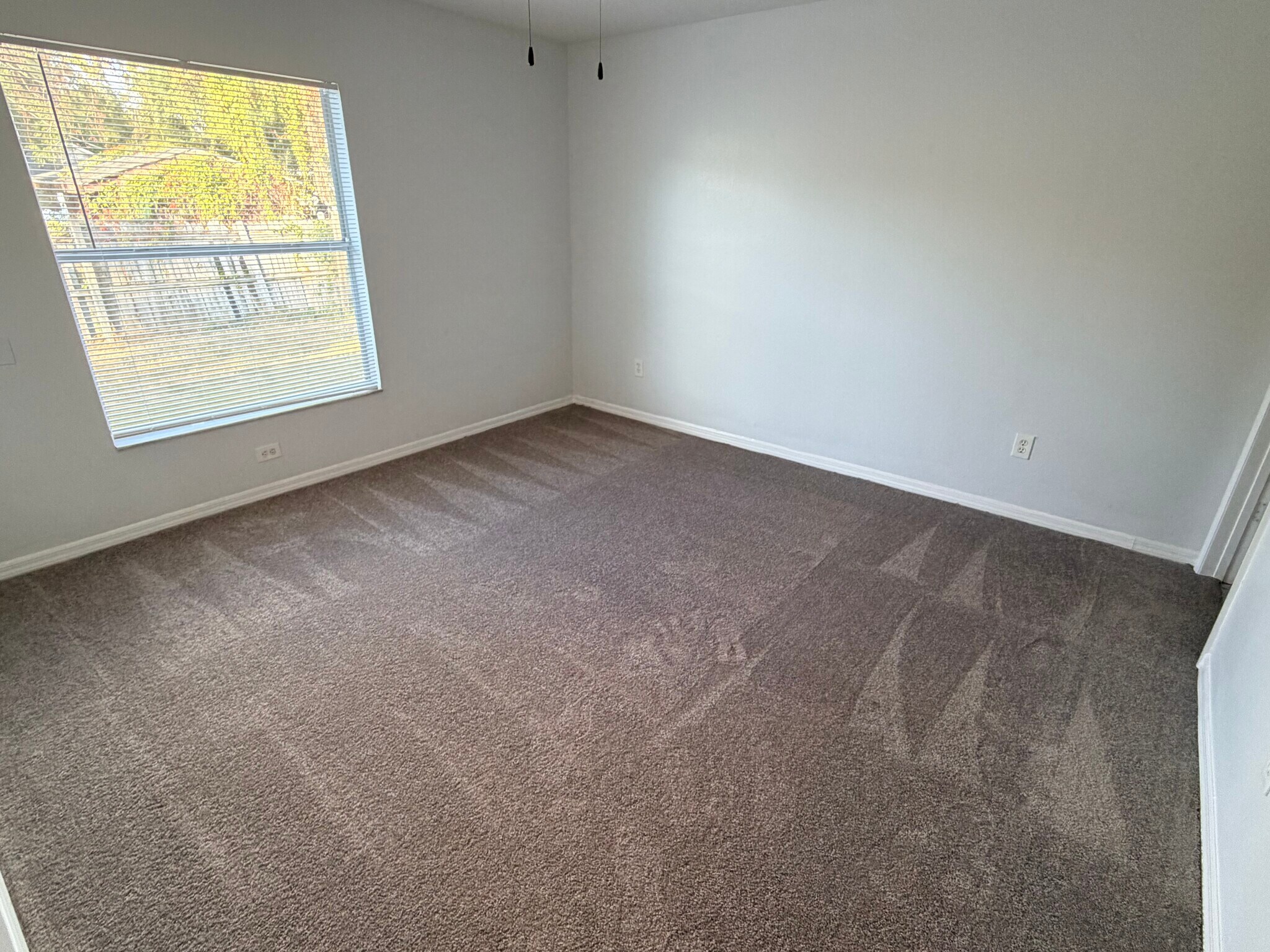 Building Photo - 2416 E 18th Ave