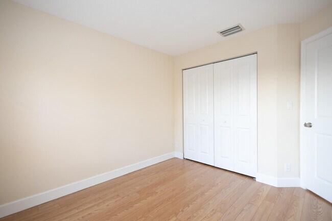 Building Photo - 12437 Westhampton Cir