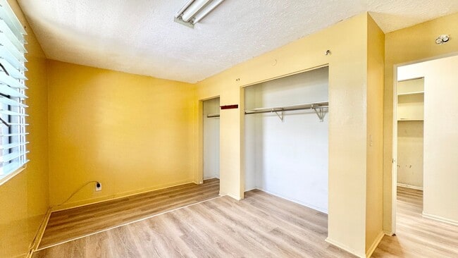Building Photo - SPACIOUS 4 BEDROOM HOME IN DESIRABLE AIEA ...