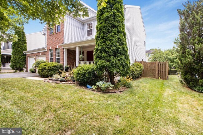 Building Photo - 115 Richard Dr SE