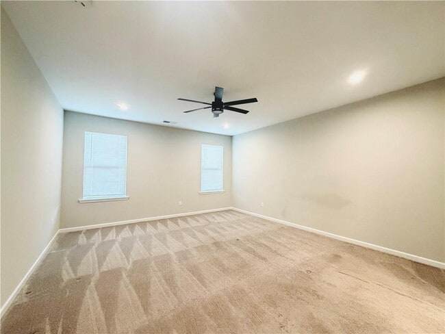 Building Photo - 607 Michigan Cir