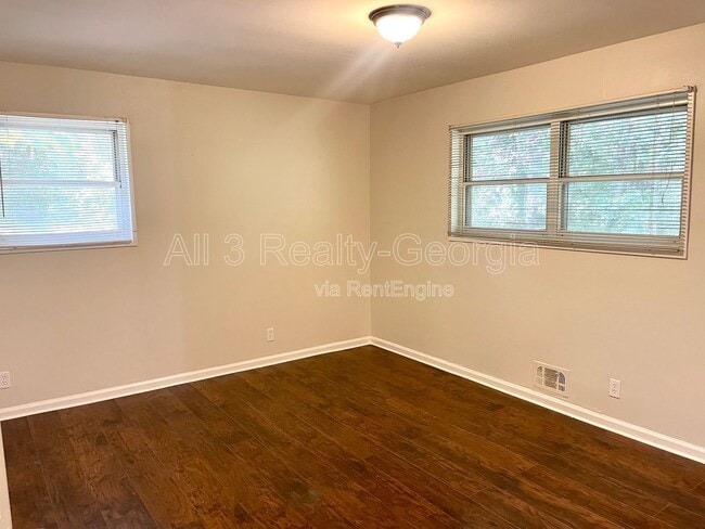 Building Photo - 5435 Winstead Ct SW