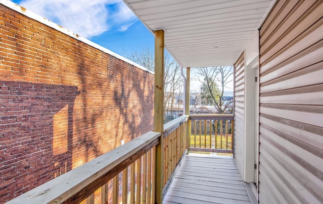 Building Photo - Coming Soon! Charming 4 Bedroom Home in York City!