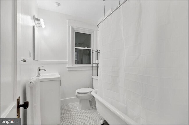Building Photo - 4007 4th St NW