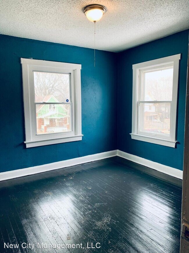 Building Photo - 4 br, 2 bath House - 3331 South Benton Avenue