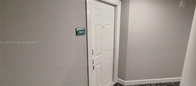 Building Photo - 170 SE 14th St