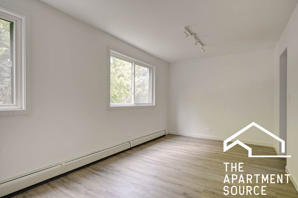 Building Photo - 7521 N Sheridan Rd