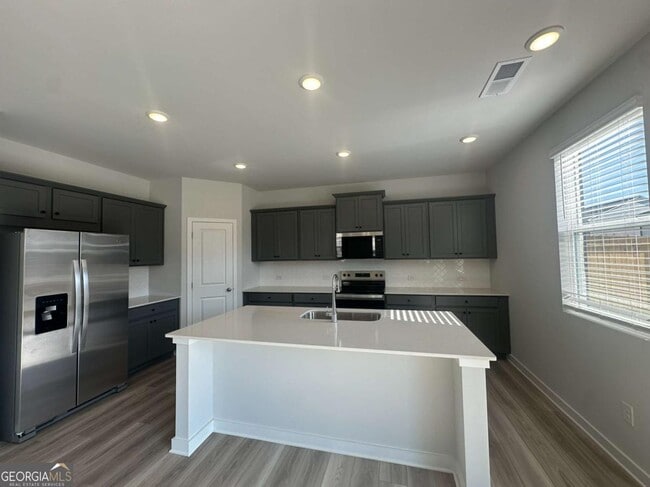 Building Photo - 2088 Brookhill Wy