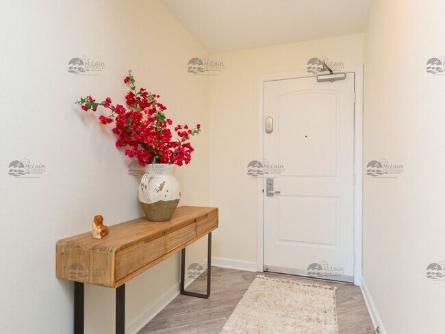 Building Photo - Coastal Luxury Living - 2BR/2BA Condo - Oc...