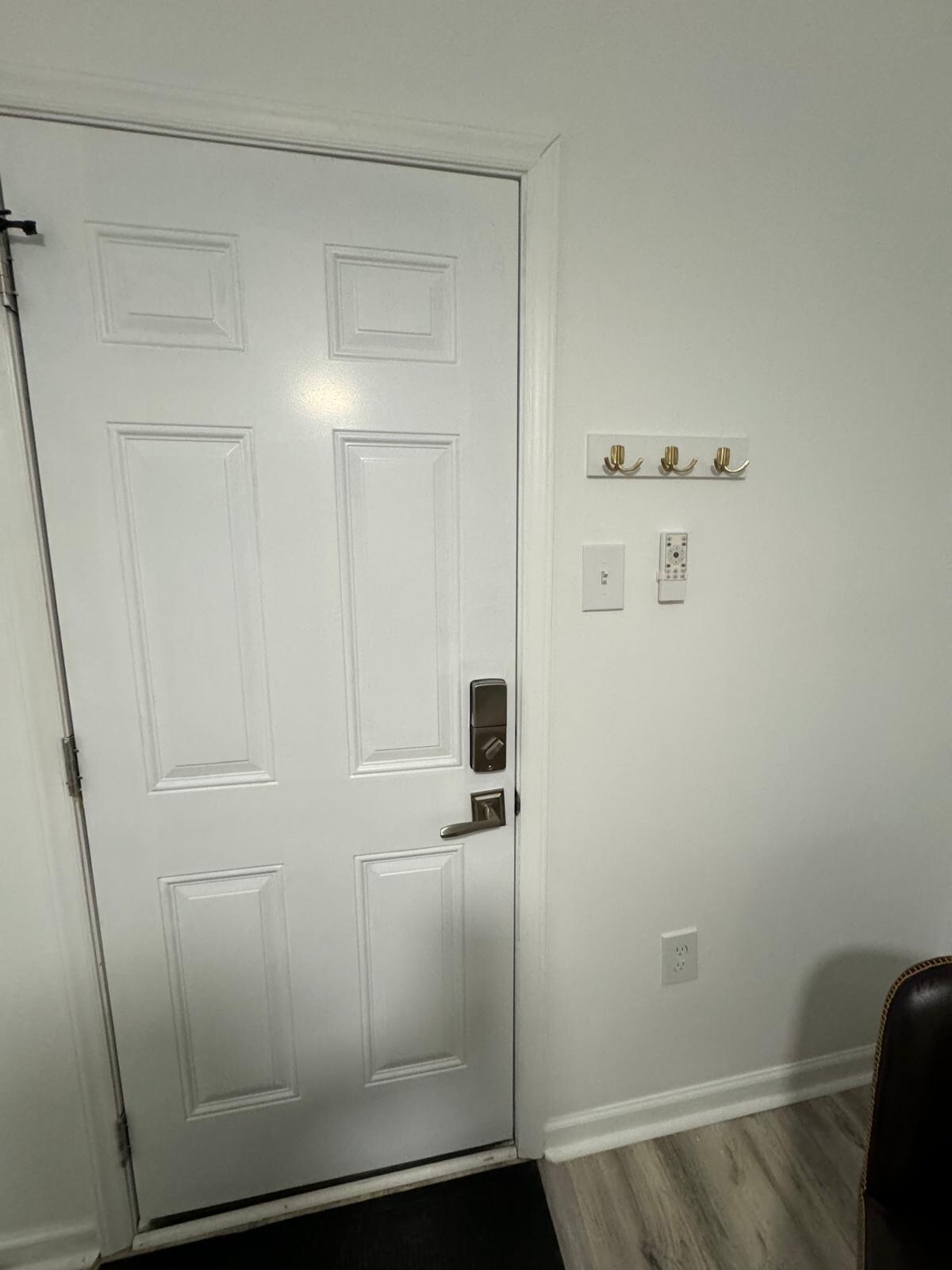 Inside of front door - 2817 Sourwood St
