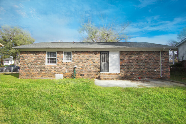 Building Photo - 3615 Marymont Dr NW