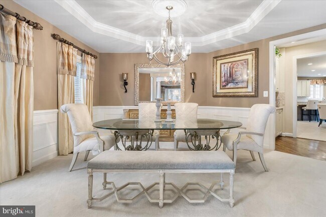 Building Photo - 1710 Stone Ivy Pl