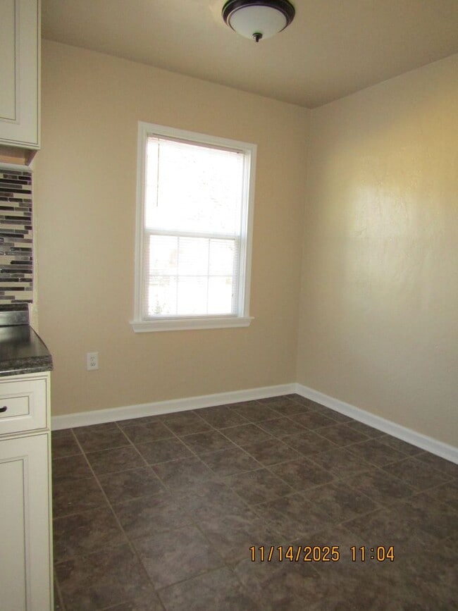 Building Photo - Fields and Dunning Home! Small Pet Negotiable with owner approval!