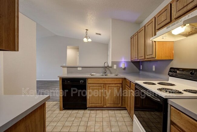 Building Photo - 15405 Acacia Rd