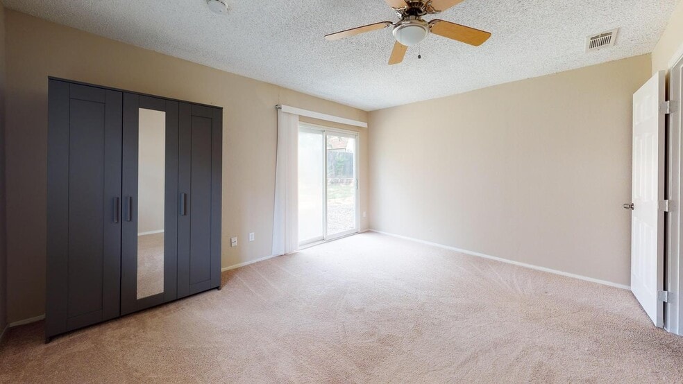 Building Photo - 7209 Ellis Rd