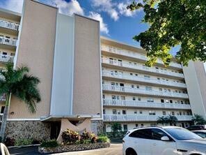 Building Photo - 320 NE 12th Ave