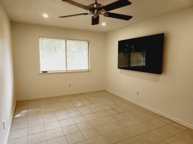 Building Photo - 23503 Prairie Bird Dr