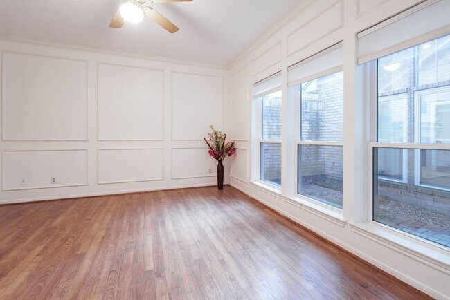 Building Photo - 127 S Copperknoll Cir