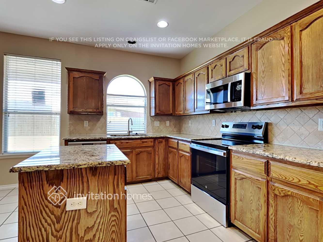 Building Photo - 1233 Juniper Ln