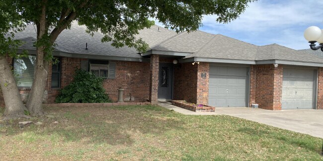 Primary Photo - 3802 Fairgreen Ct