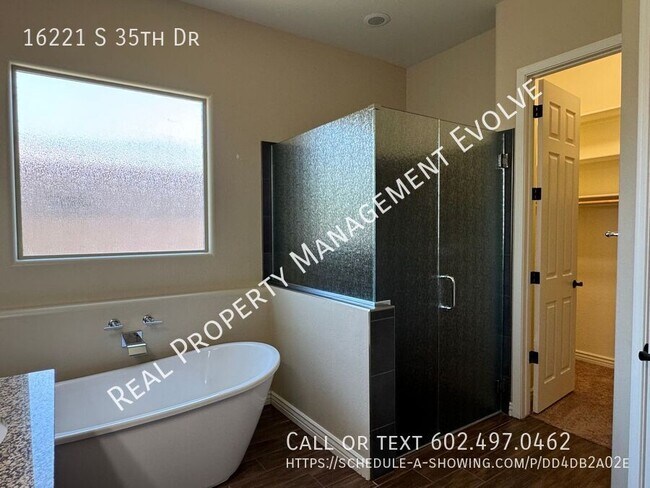 Building Photo - 16221 S 35th Dr