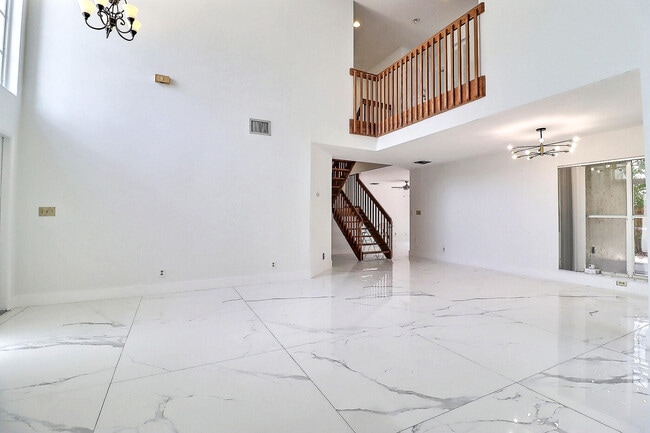 Building Photo - 9401 Aegean Dr