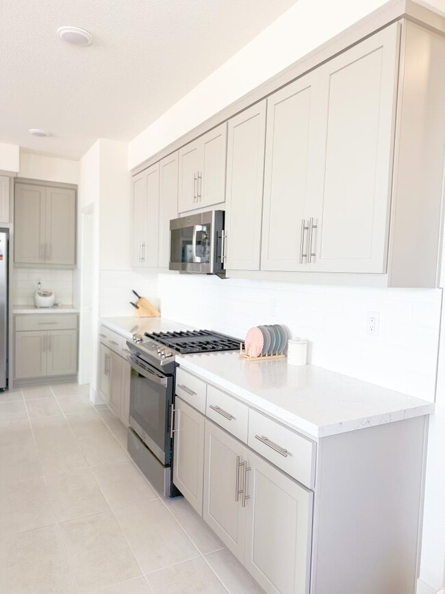 Building Photo - 9776 Seawind Wy