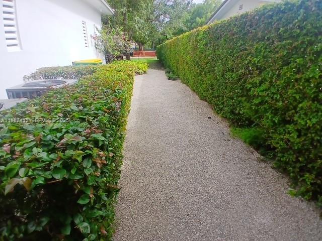 Building Photo - 2828 Segovia St