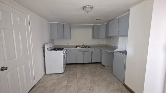 Building Photo - 65 N Harrison St