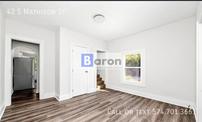 Building Photo - 42 S Mathison St