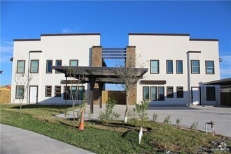 Building Photo - 1226 Upas Dr