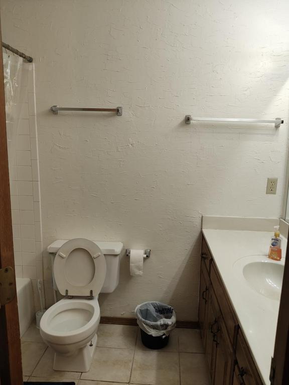 Building Photo - 71 Valleyview Rd