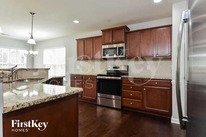 Building Photo - 4955 Longburn Ln