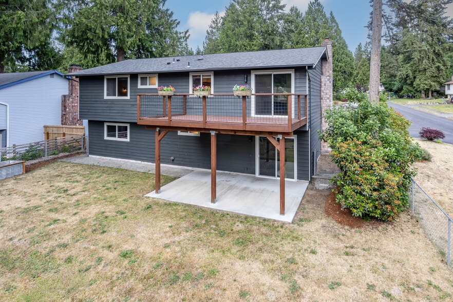 Building Photo - 8105 Spur Ct NW