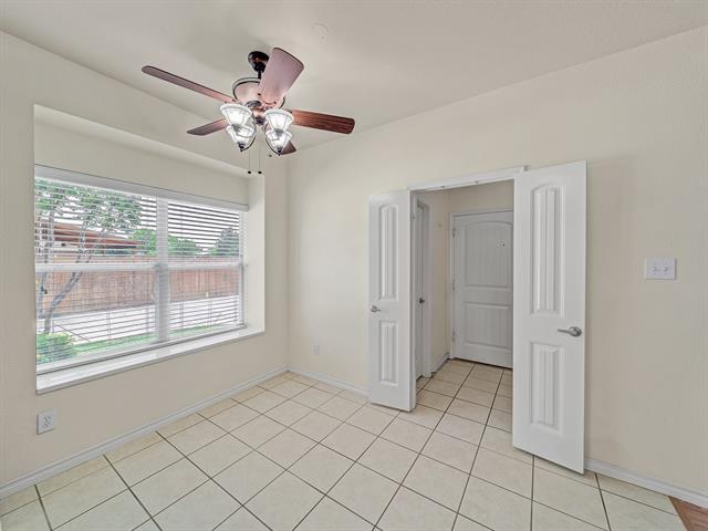 Building Photo - 348 Kansas Trail