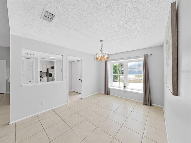 Building Photo - 878 Rustic Oaks Dr