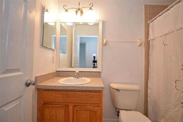 Building Photo - 464 Tradition Ln
