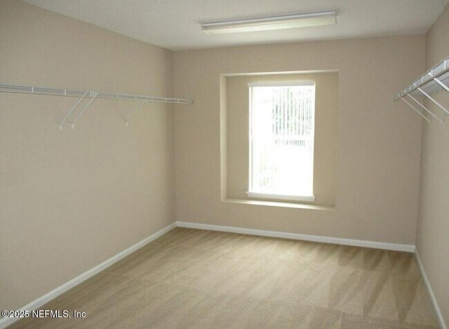 Building Photo - 86339 Cartesian Pointe Dr
