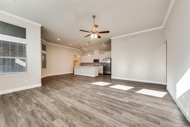 Building Photo - 725 Boardwalk Way