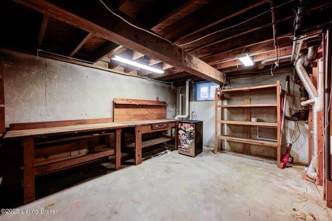Building Photo - 442 Bauer Ave