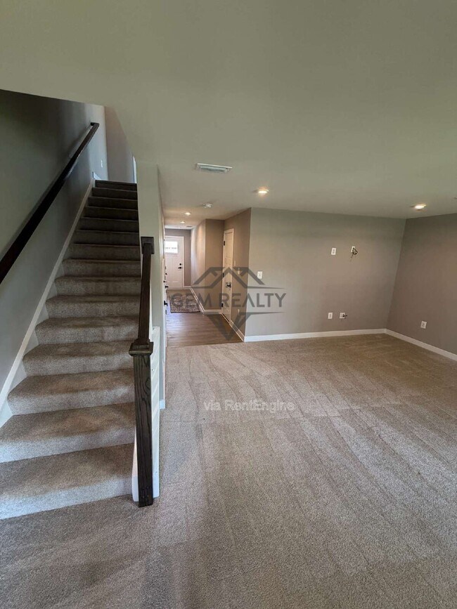 Building Photo - 8700 Stevenson Ln