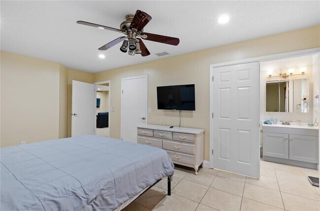 Building Photo - 106 Lake Judy Lee Dr
