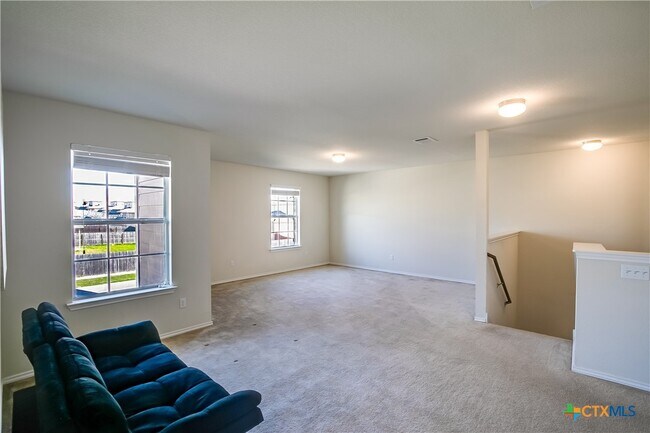 Building Photo - 3318 Claymore St